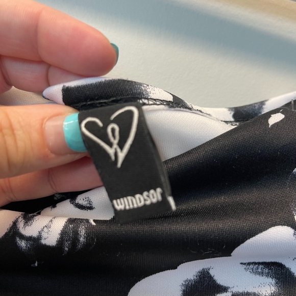 Windsor Floral Skater dress - Picture 3 of 4